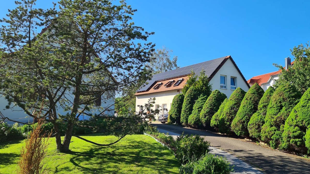Bad Windsheim Apartment | Cozy rest near the Aisch river