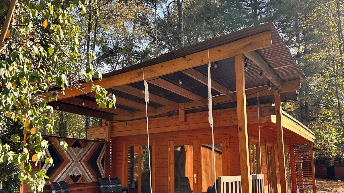 Scottsboro Cabin | Cozy retreat 10 minutes from the Nations with sauna and cold plunge