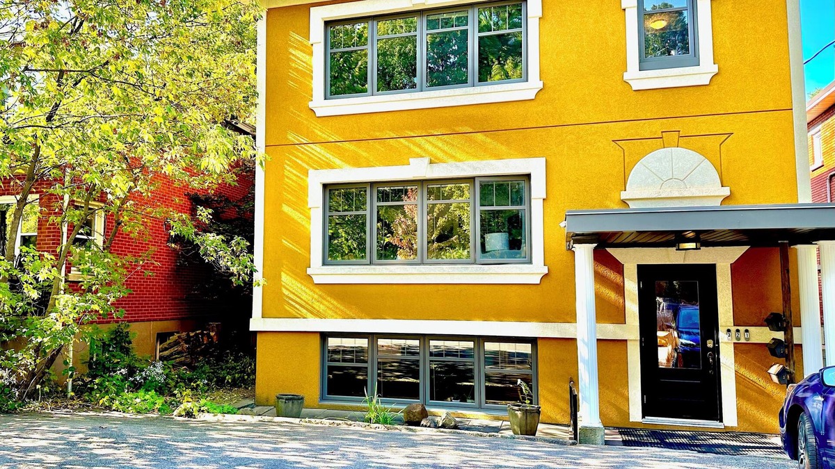 Rockcliffe Park Apartment | Cozy retreat - Beechwood Village