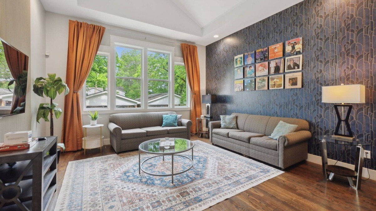 Talbot's Corner Apartment | Cozy Retreat Mins to Broadway + East Nashville!
