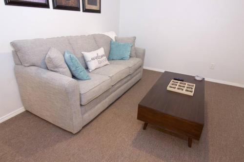 Waynesville Apartment | Cozy Retreat Near Ft Wood!
