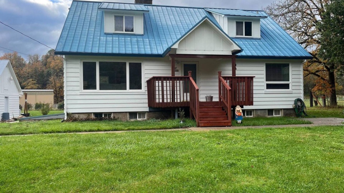 Trail Cabin | Cozy retreat on 3 acres near Lost Creek Lake. Pet Friendly