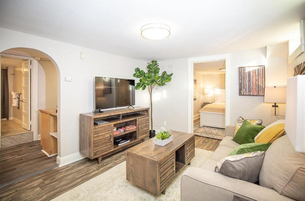 Greeley Apartment | Cozy Retreat - Walk to UNC - Free Cruiser Bikes