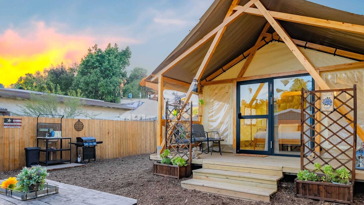 Glendora RV Rental | Cozy Retreat with Modern Amenities and Outdoor Fun