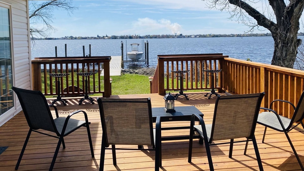 Bridgeton Cottage | Cozy riverfront cottage with an amazing view, minutes from downtown New Bern.