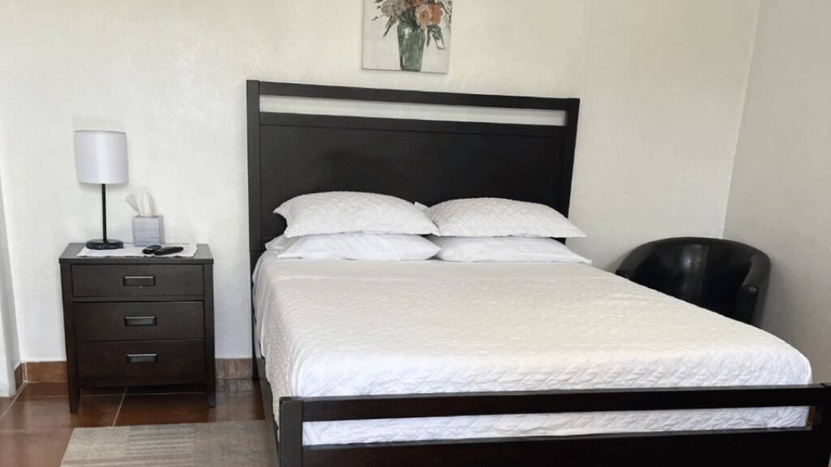 Homestead Apartment | Cozy Room C