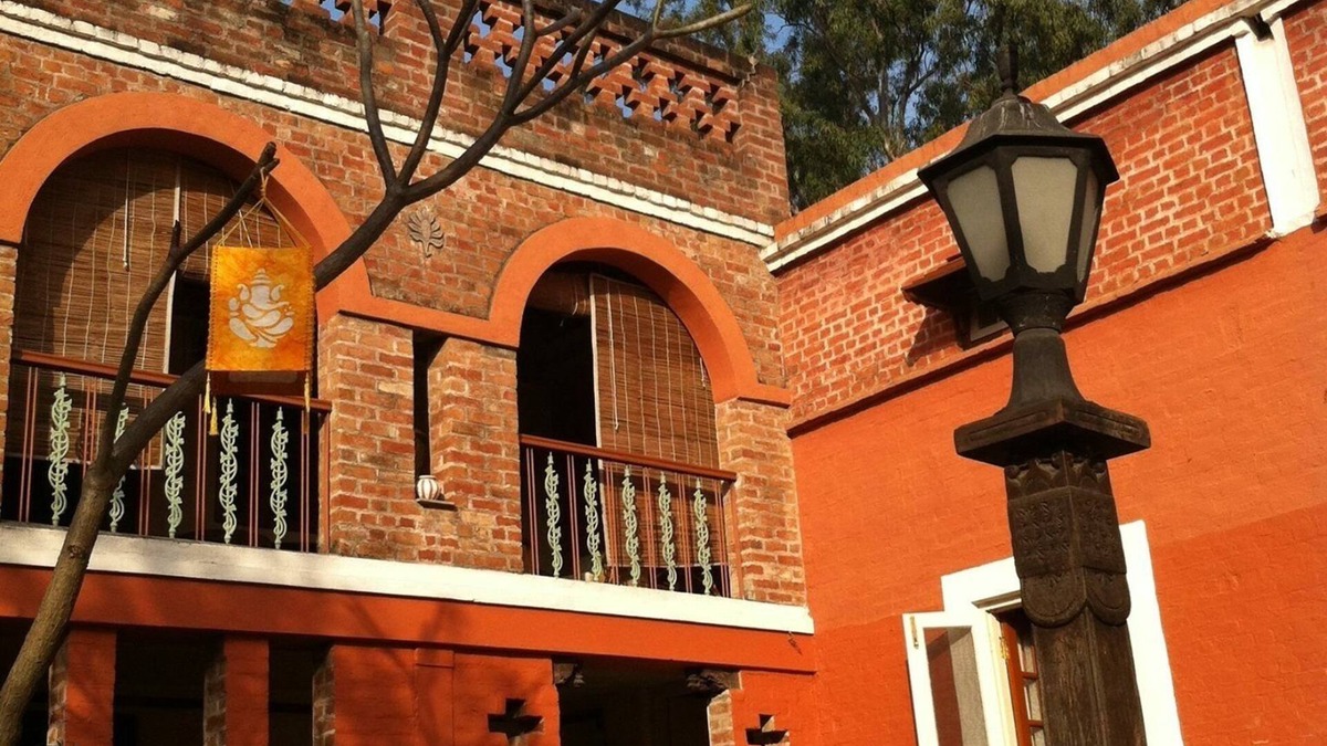 Gurdaspur House | Cozy Room in a heritage farmhouse in a quaint village 75 kms Near Amritsar