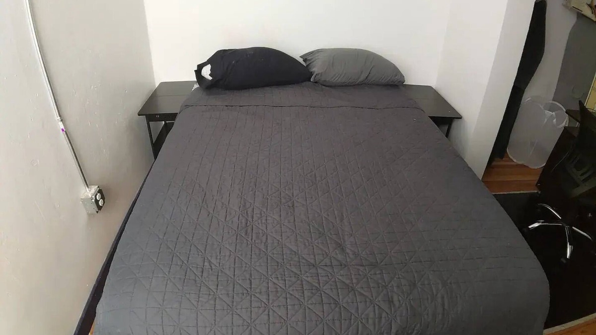 Roxbury Condo | cozy room in quiet area