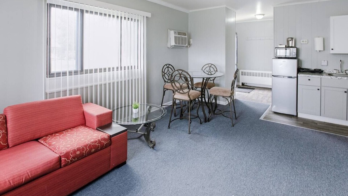Riverview Apartment | Cozy Room + Private Bath and Wi-Fi in Brownstown