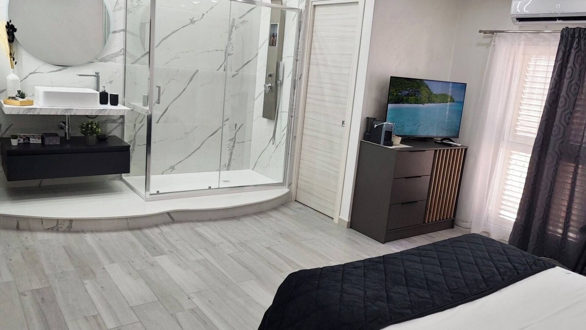 Mirabella Imbaccari House | Cozy rooms with all amenities. Made with a unique design