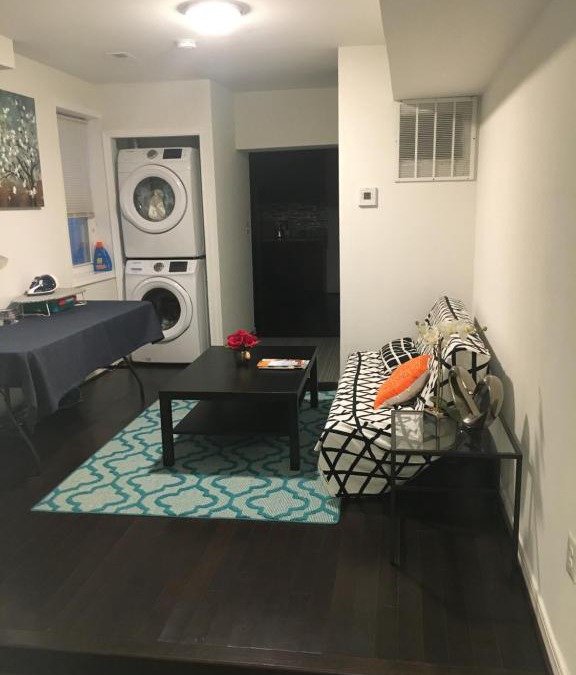 Canton House | Cozy Rowhouse Next JHH