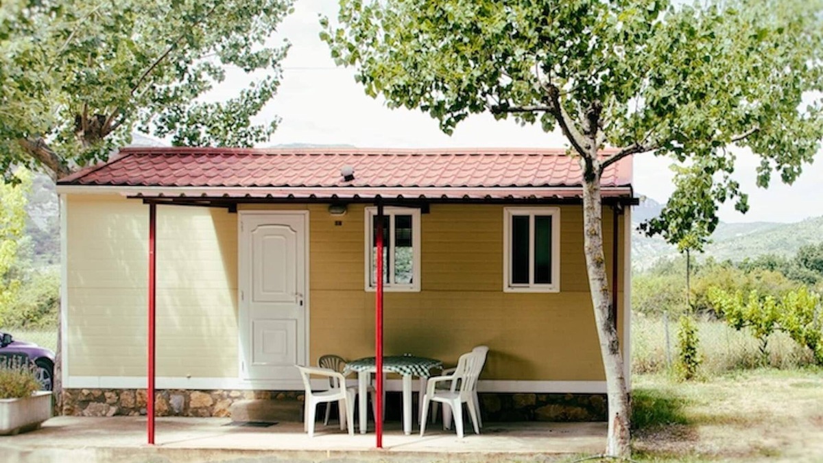 La Puebla de Roda House | Cozy Rustic Bungalow with Pool