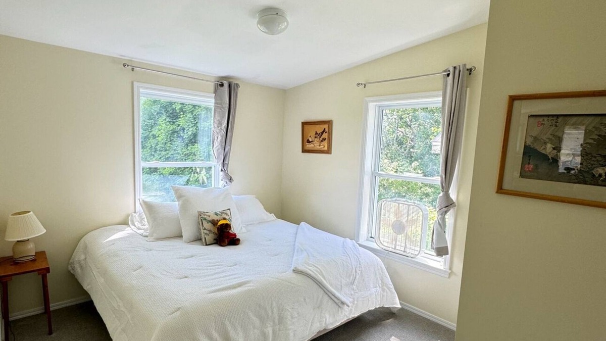 Franklin House | Cozy rustic modern home on the bay!