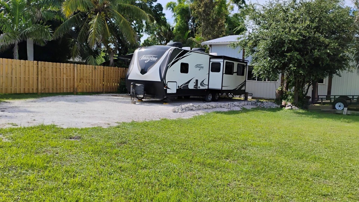 Bokeelia House | Cozy RV in Serene Bokeelia with AC