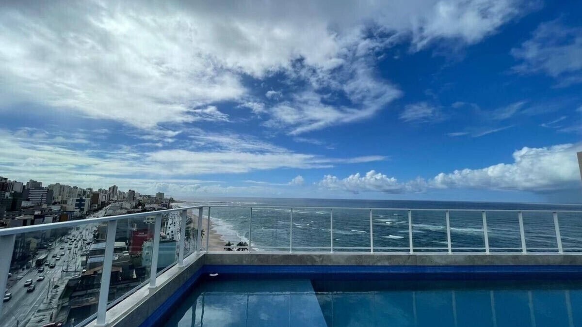 Amaralina Apartment | Cozy, safe place close to the sea. Close to restaurants and beaches.