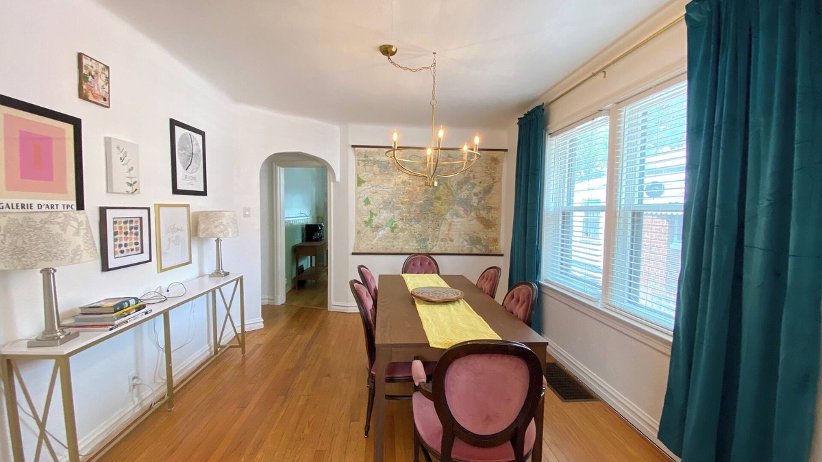 St. Louis House | Cozy Saint Louis Cottage near Major Landmarks