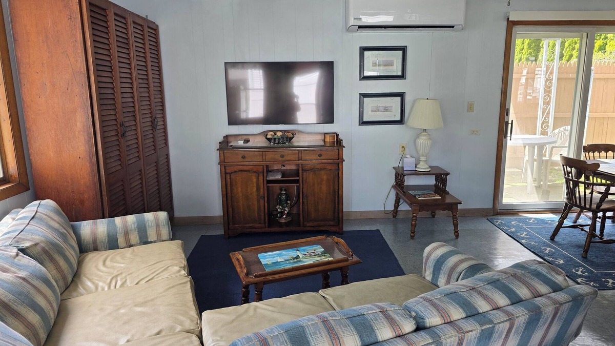 Point Judith House | Cozy Sand hill cove escape! Great for families and vacation goers!