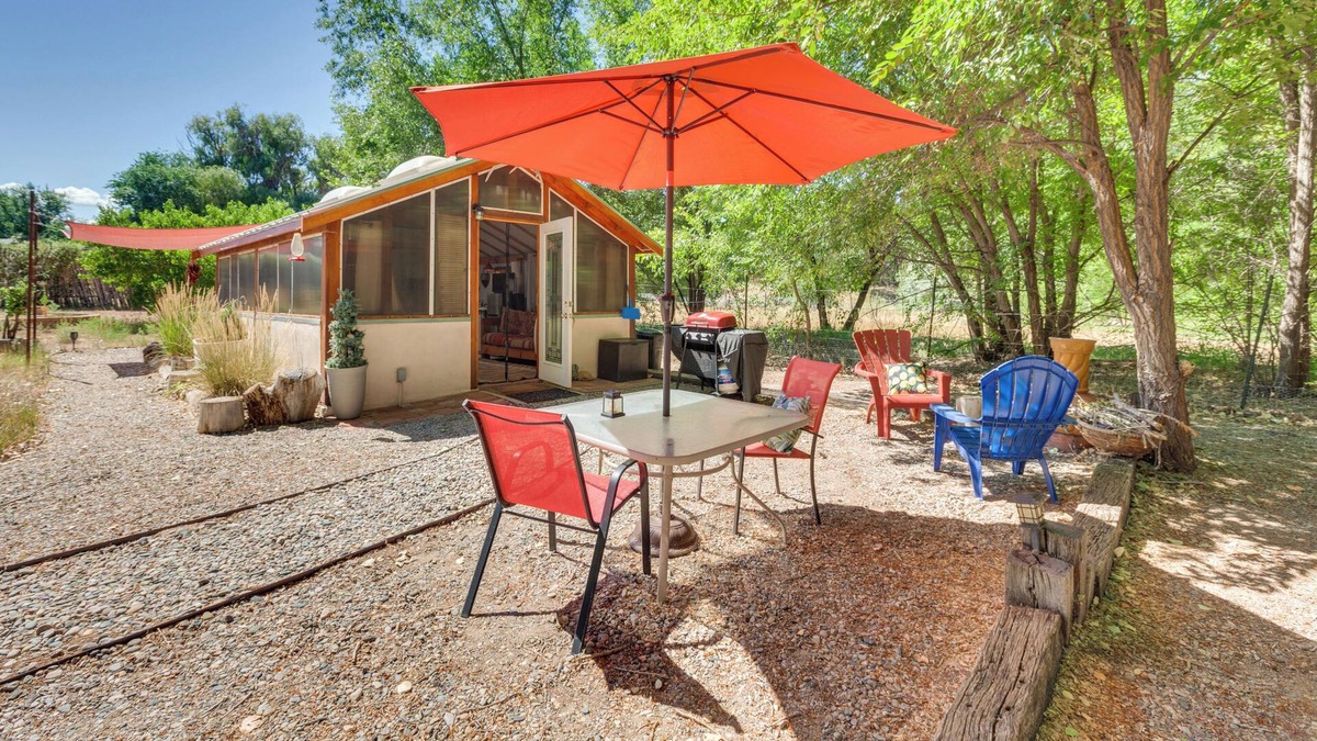 Nambe Pueblo Apartment | Cozy Santa Fe Getaway - Near Creek & Casinos