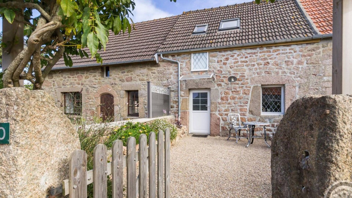 Cosqueville Cottage | Cozy Seaside Cottage with Terrace, Private Garden & Electric Car Charging