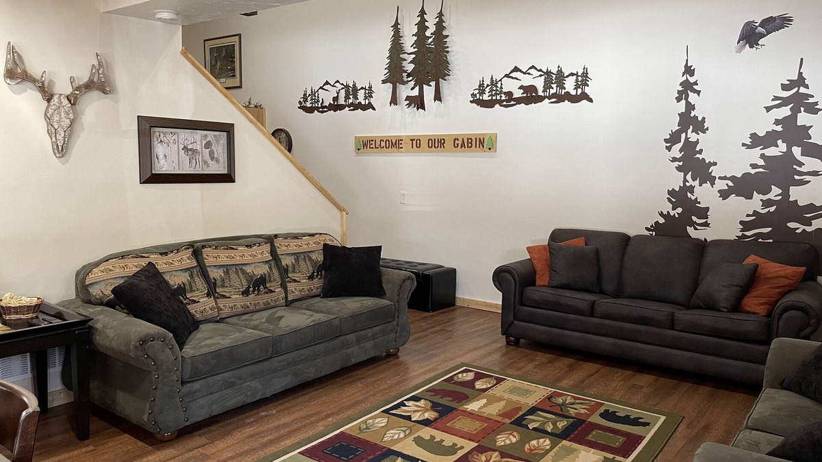 Athelstane Cabin | Cozy & secluded on 53 acres & driveway access to miles of ATV/snowmobile trails!
