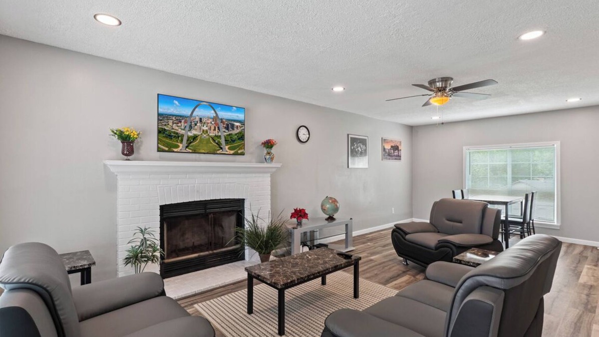 Black Jack House | COZY SERENE 3BEDROOM 2STOREY HOME