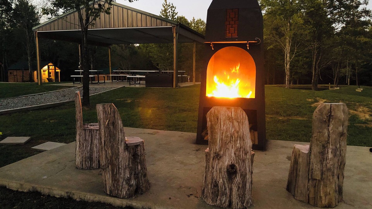 Huron Cabin | Cozy Sloth Cabin only 2 minutes from Safari Park! Sleep 6-8