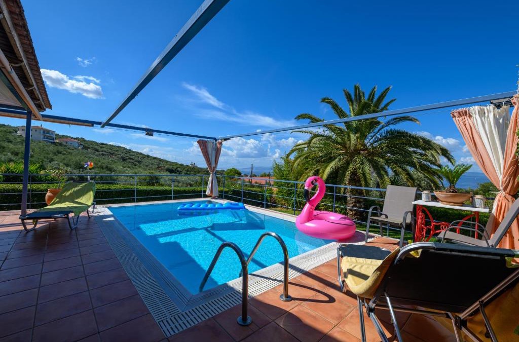 Mikri Mantineia Villa | Cozy Small Smart Villa with Private Pool Mikri Mantineia Kalamata