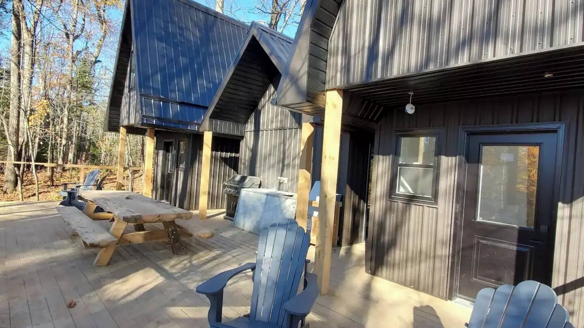 Magnetawan Cottage | Cozy South Loft on Lake Cecebe. Tranquility above Muskoka at Rockwynn Cottages