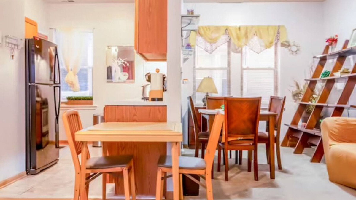 South Shore Condo | Cozy Southshore Condo