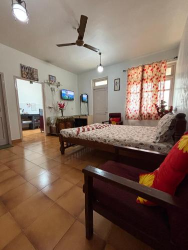 Sinquerim Apartment | Cozy SpaceX