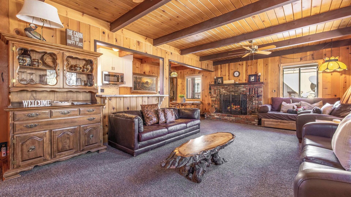 Sugarloaf Cabin | Cozy & Spacious 3 Bedroom 2 bath Mountain Home Retreat