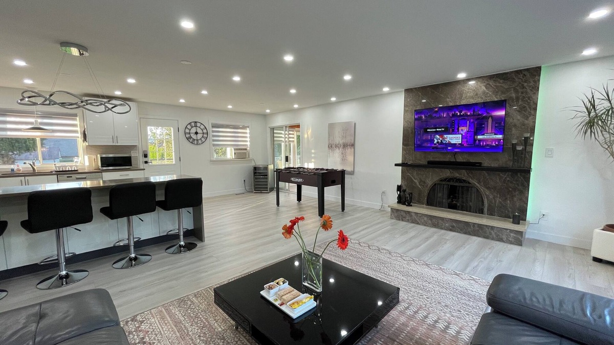 Sardis House | Cozy , spacious and comfortable house. Pet friendly! And close to everything!