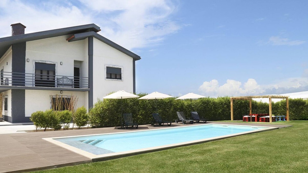 Torres Vedras House | Cozy, spacious and fully equipped house with pool near the beach