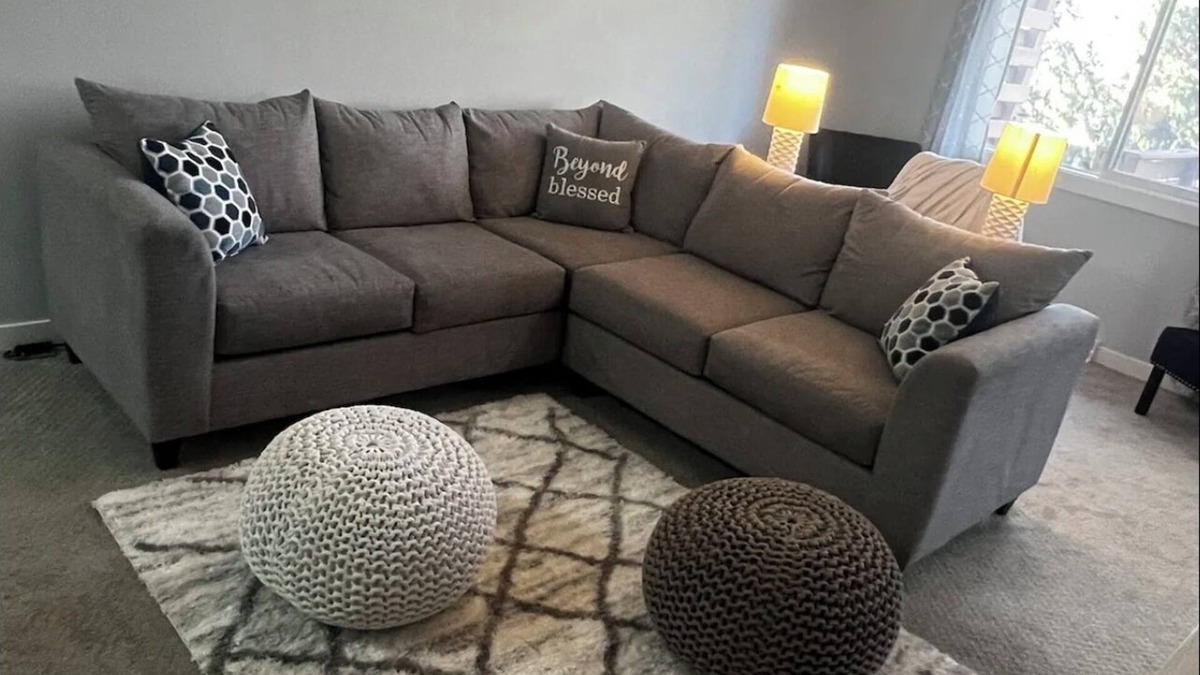 Shakopee House | Cozy spacious family townhome just 5 minutes to Valley Fair Amusement Park!