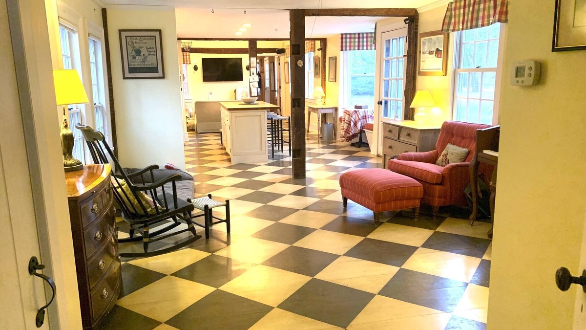 Lakeville House | Cozy, spacious, New England Farmhouse close to Hotchkiss School & Lime Rock