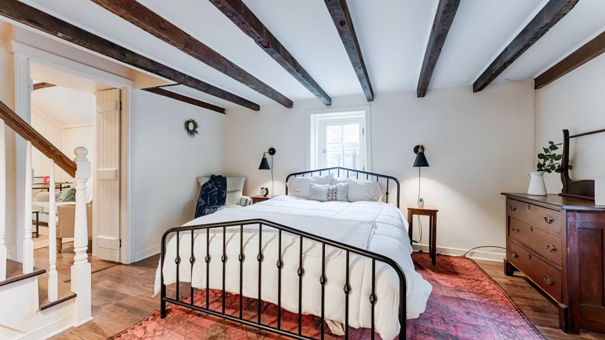 Chadds Ford Cottage | Cozy Spring House in Gorgeous Chadds Ford!