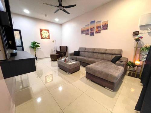 Asam Kumbang House | Cozy Stay At Raintown Taiping