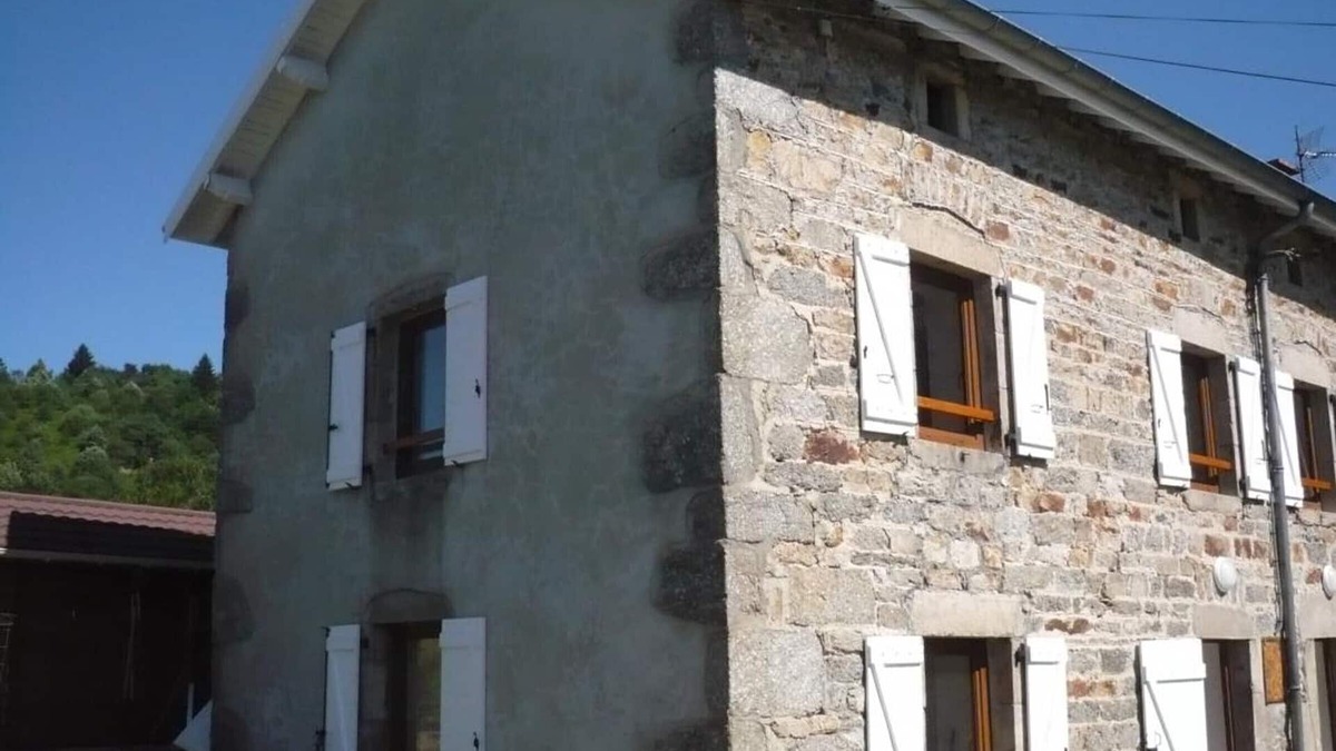La Chambonie Cottage | Cozy Stone Cottage: Fireplace, Garden, Pet-Friendly, Ski Trails Nearby