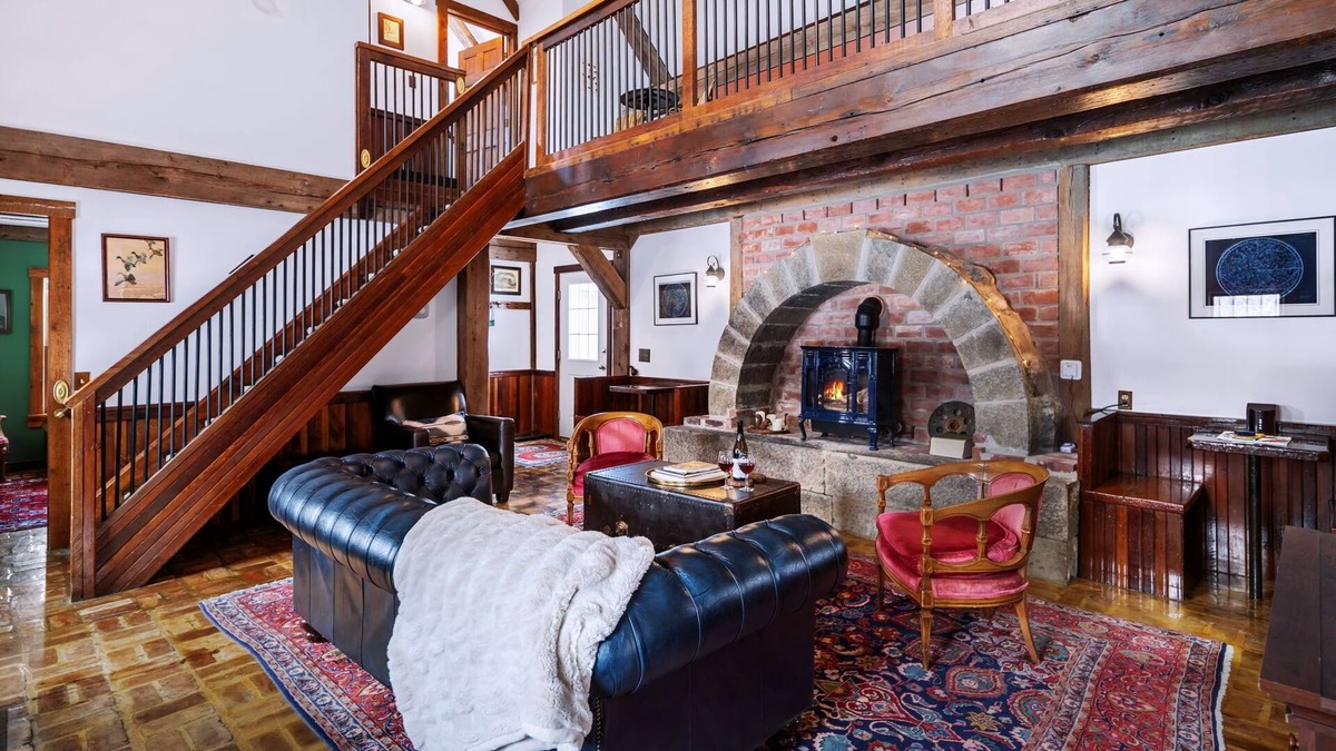 Hector House | Cozy Storybook Cottage for Winter Getaway!