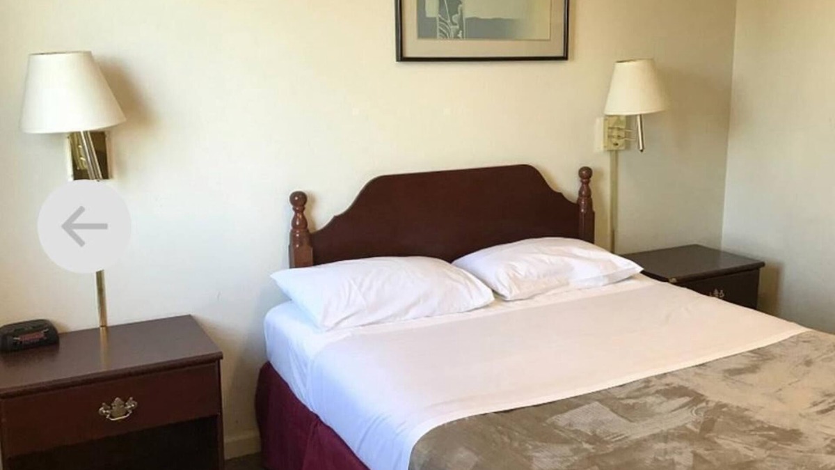 Fremont House | (Cozy studio, 2BED, 1BA, No kitchen)