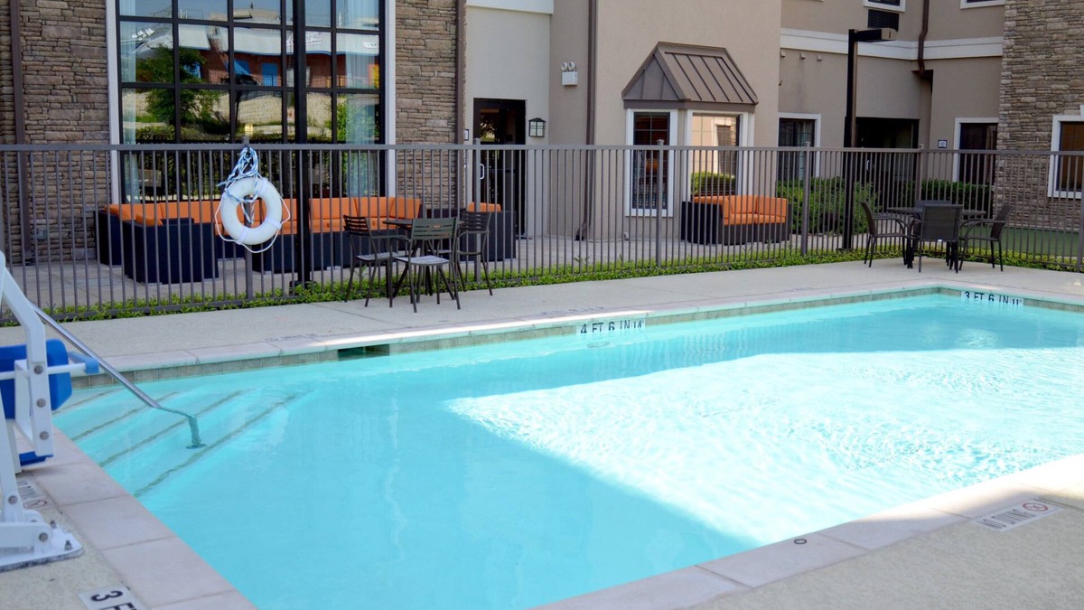 West San Antonio Apartment | Cozy Studio Across from SeaWorld! Outdoor Pool, Gym Access + more!