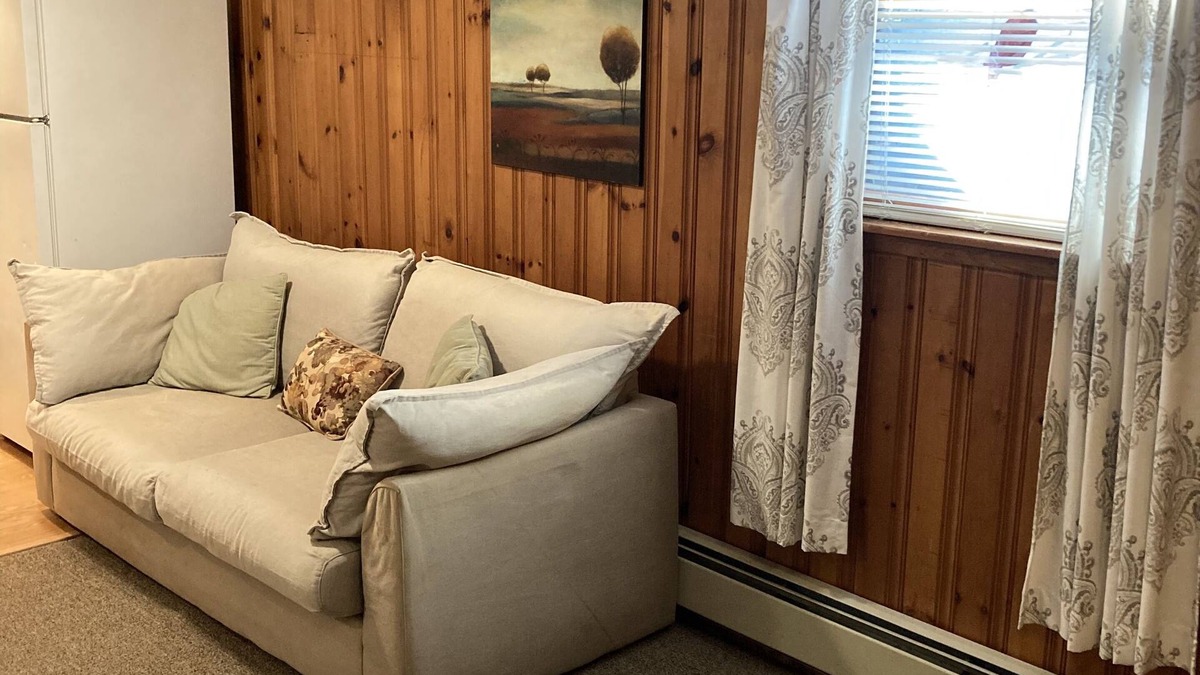 Wading River Apartment | Cozy studio apartment near beach