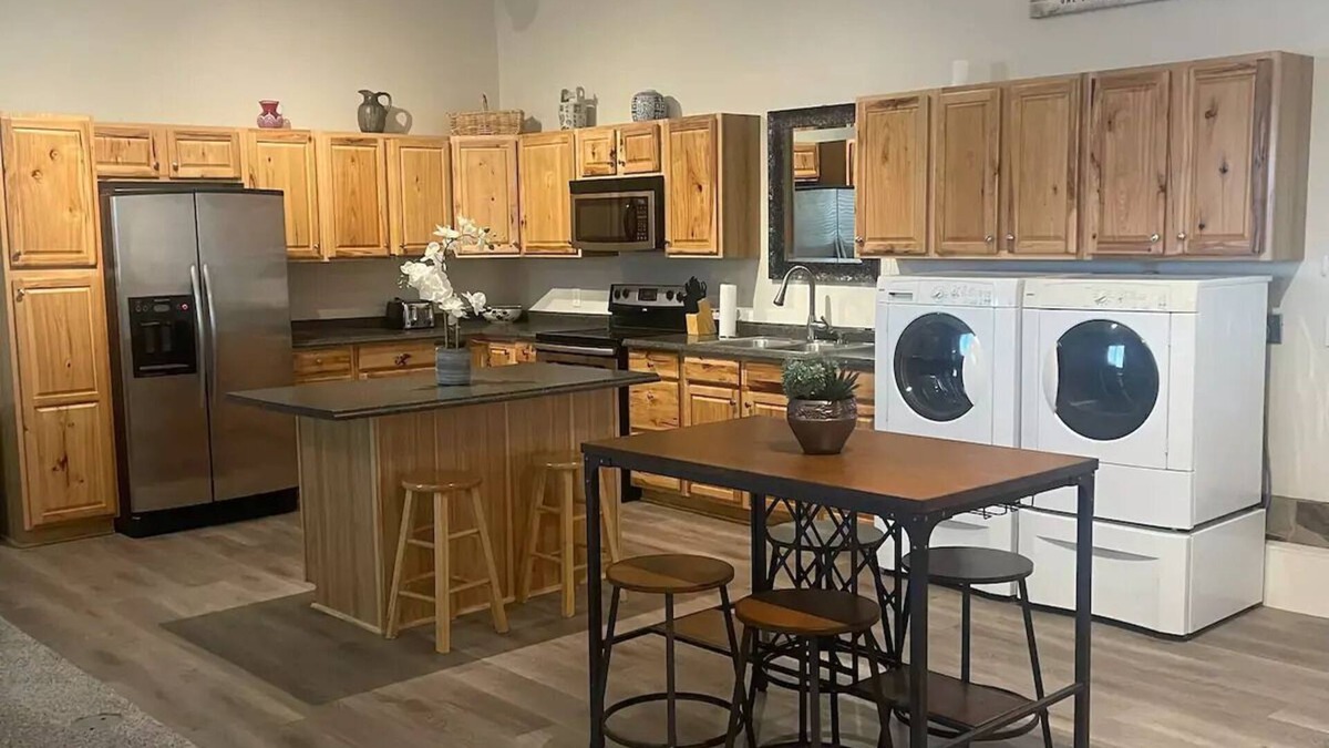 Laveen Village Apartment | Cozy studio apartment at the base of South Mountain