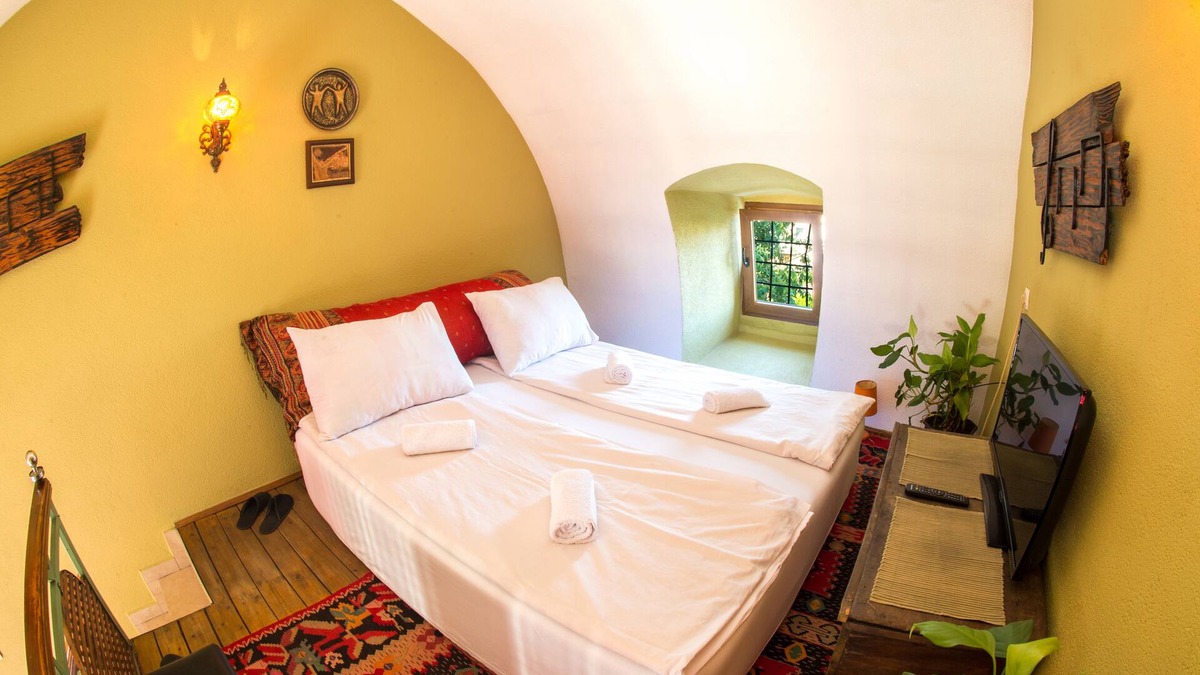 Mostar Old Town Apartment | Cozy studio apartment next to the Old Bridge