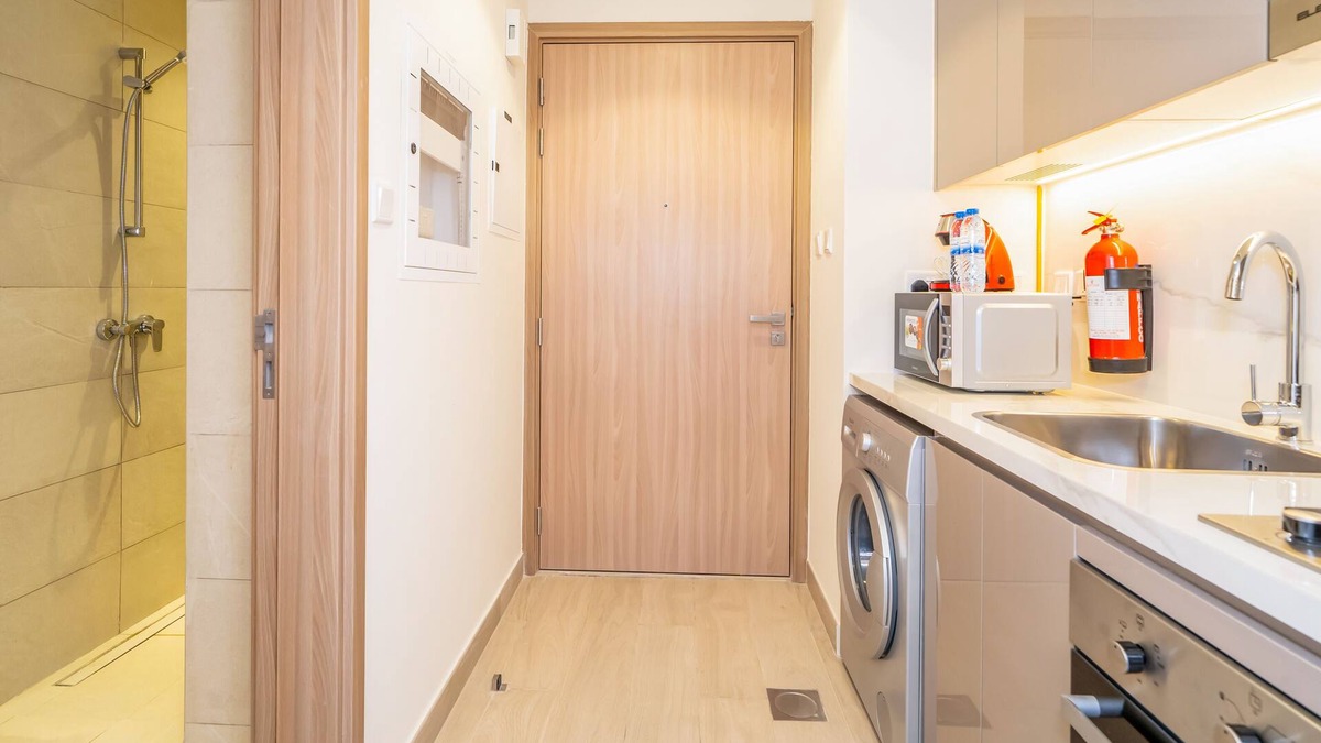 Nad Al Sheba Apartment | Cozy Studio apartment with WiFi, AC in charming Dubai