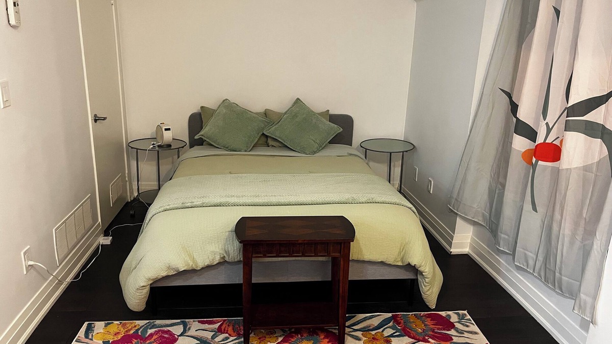 Church and Wellesley Apartment | Cozy Studio