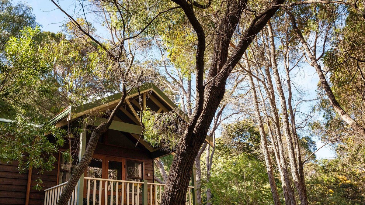 Margaret River Ski Chalet | Cozy Studio Chalet perfect for couples and a veranda overlooking the bushland
