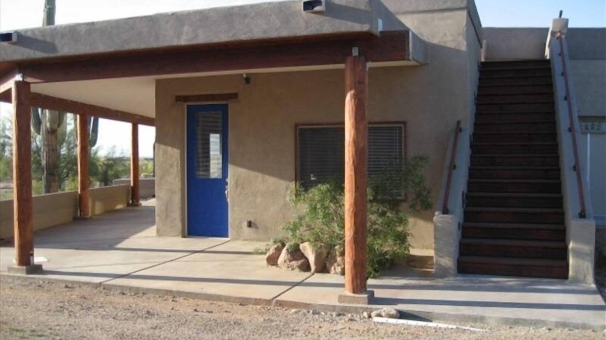 East Mesa House | Cozy Studio Close to Hiking, Lake, Nature