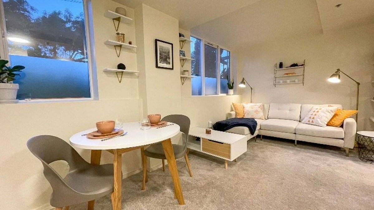 Central District Condo | Cozy Studio condo in the Leschi neighborhood