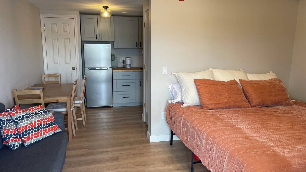 Winnisquam Condo | Cozy studio condo on picturesque Lake Winnisquam in Tilton with AC, WiFi